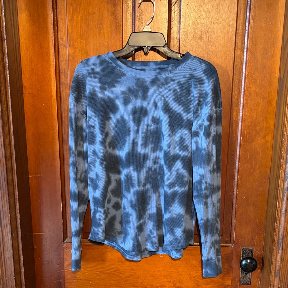 Blue Tie-Dye Long Sleeve Top